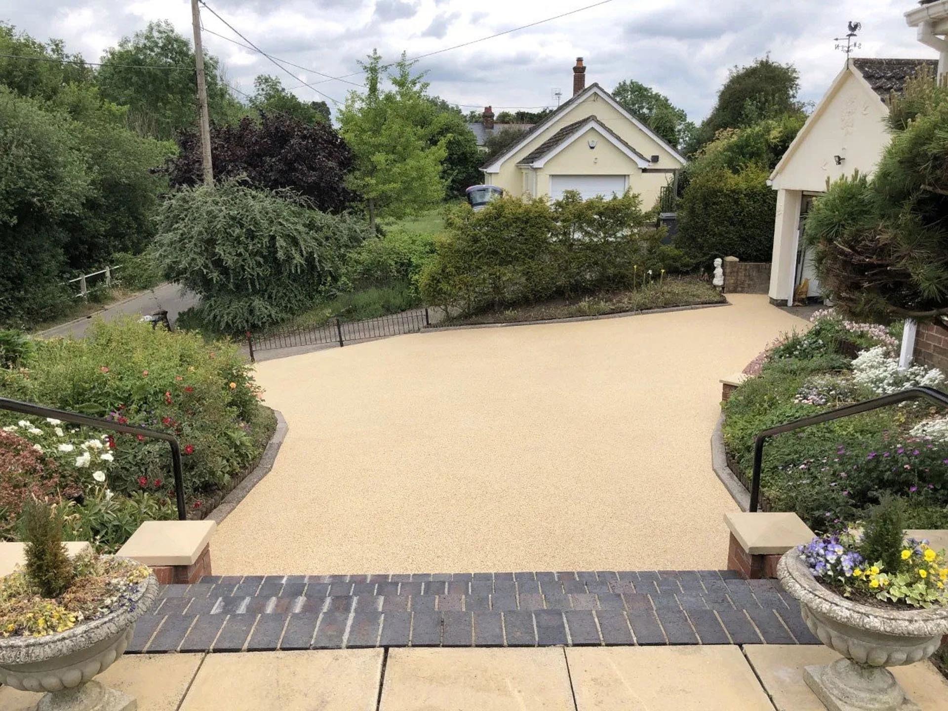 Resin bonded driveways Ely Cambs Paving